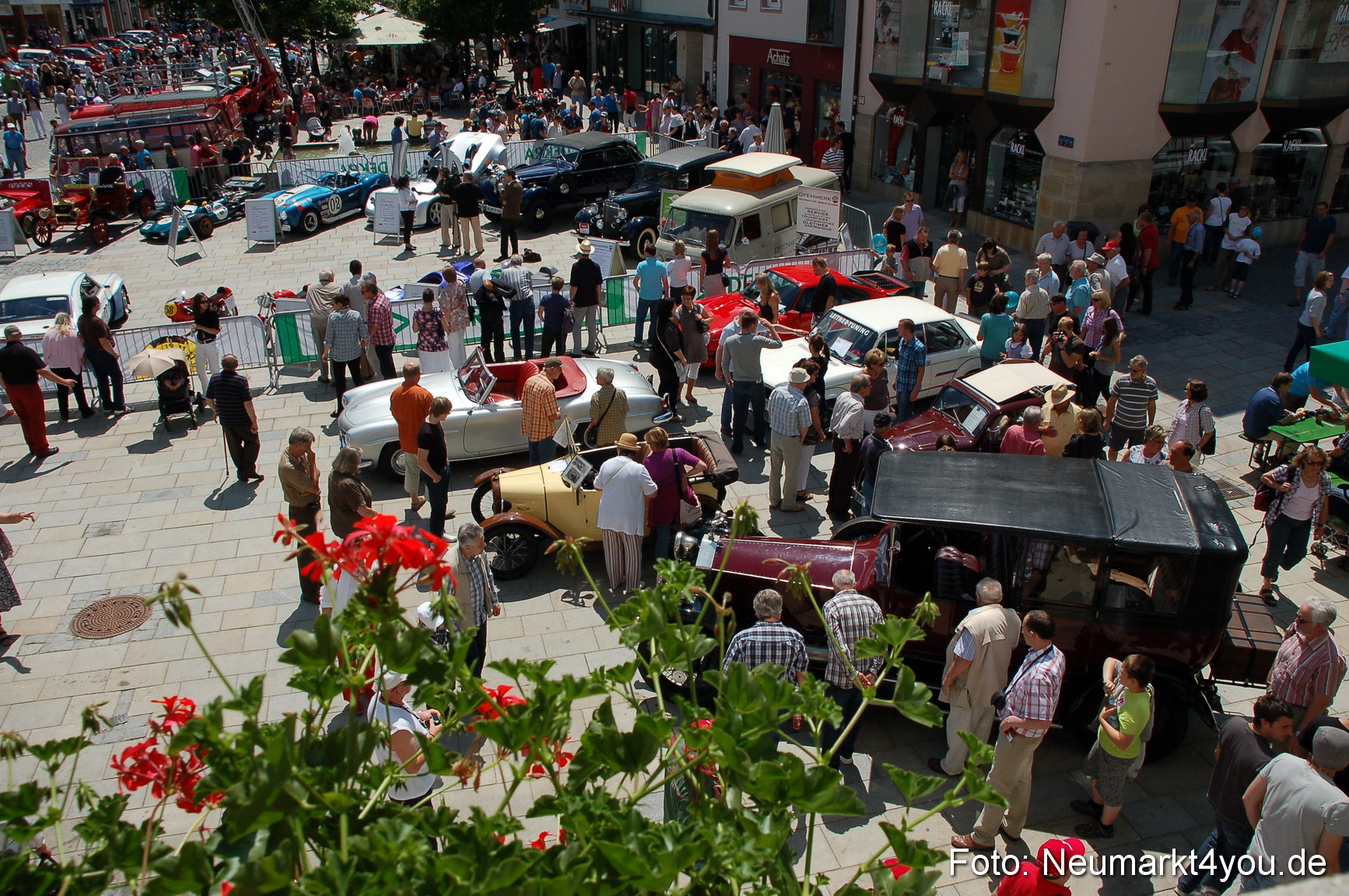 Oldtimertreffen Ausstellung Neumarkt 120611 0110