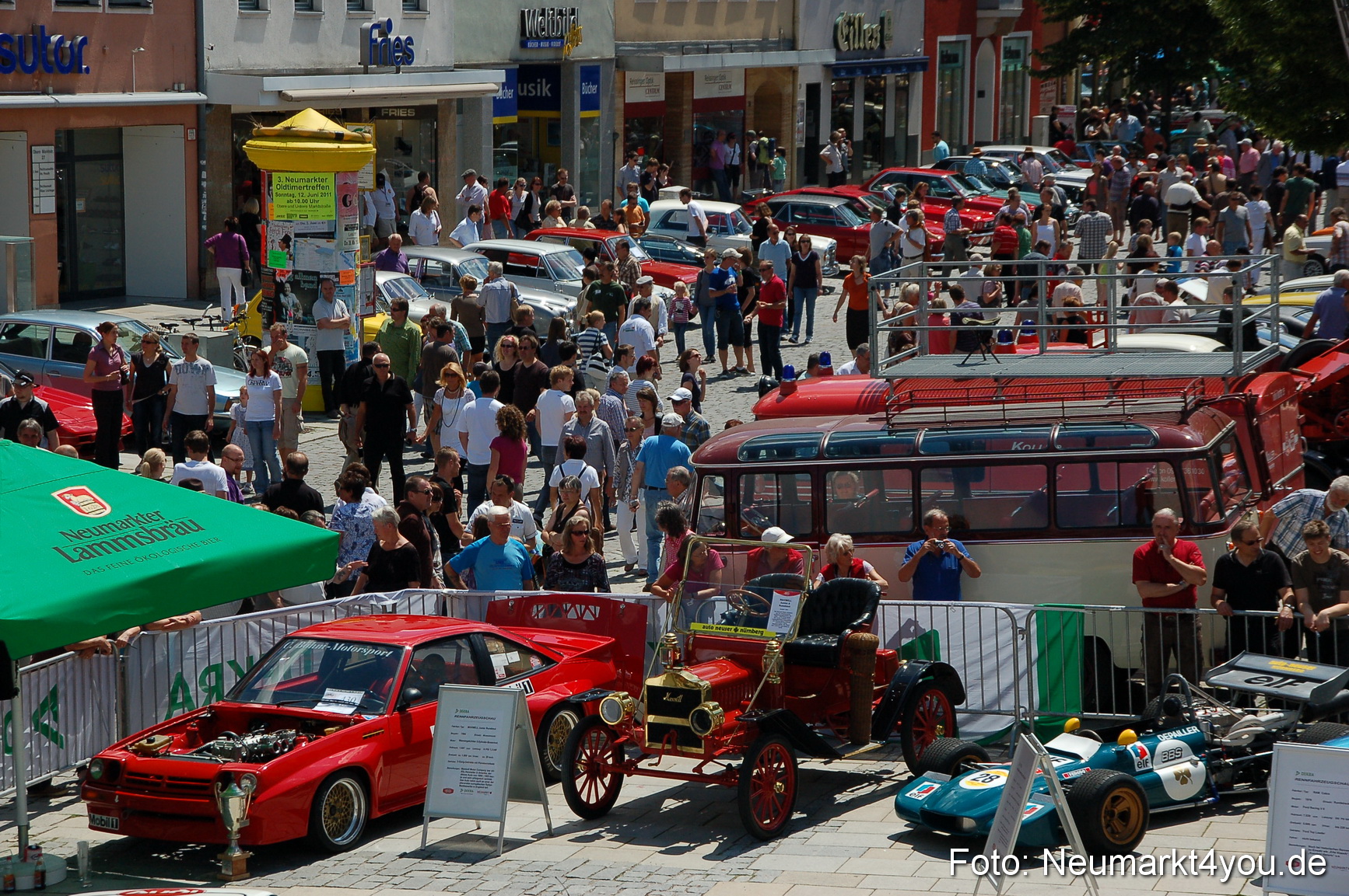 Oldtimertreffen Ausstellung Neumarkt 120611 0112