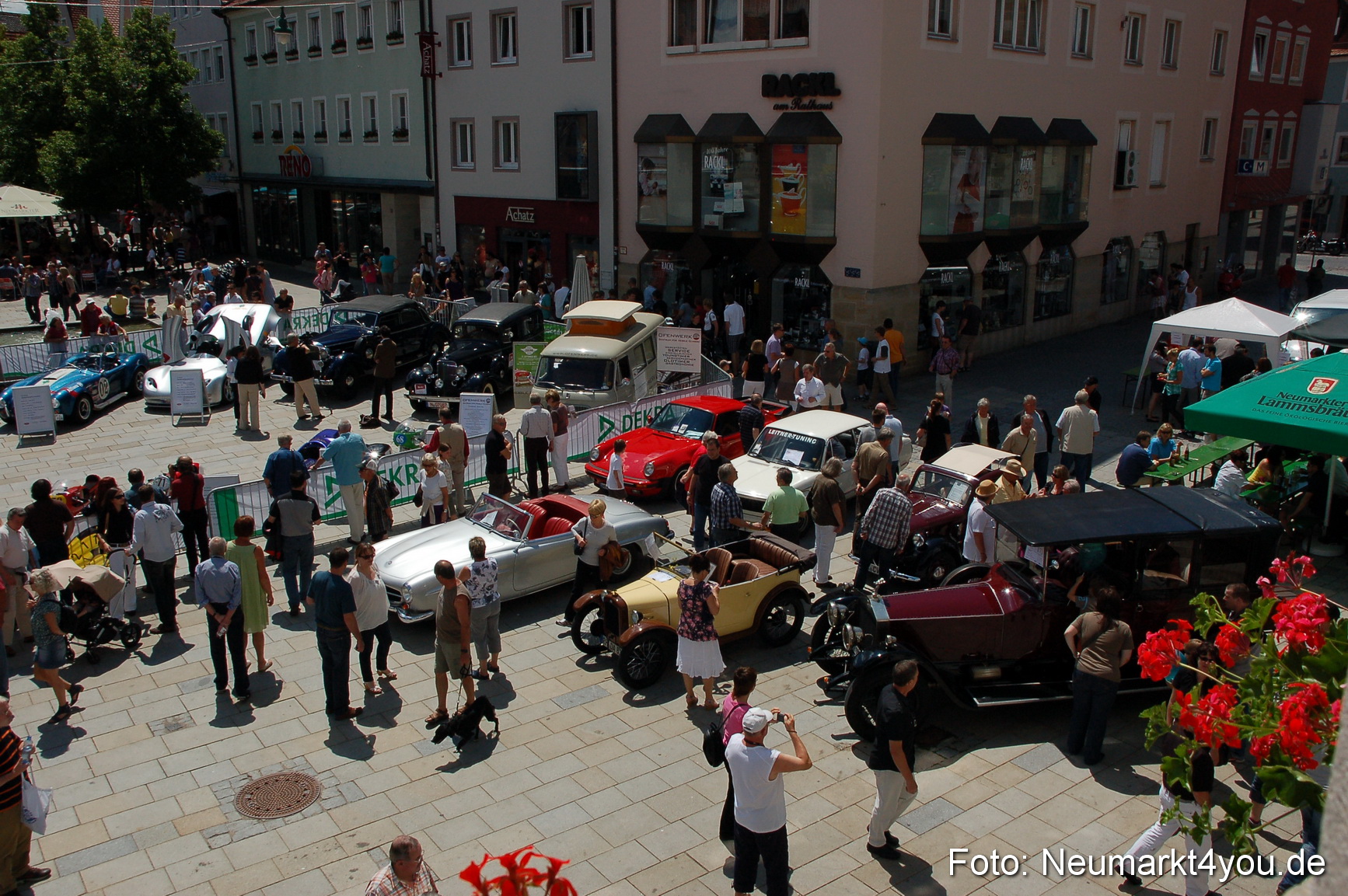 Oldtimertreffen Ausstellung Neumarkt 120611 0114
