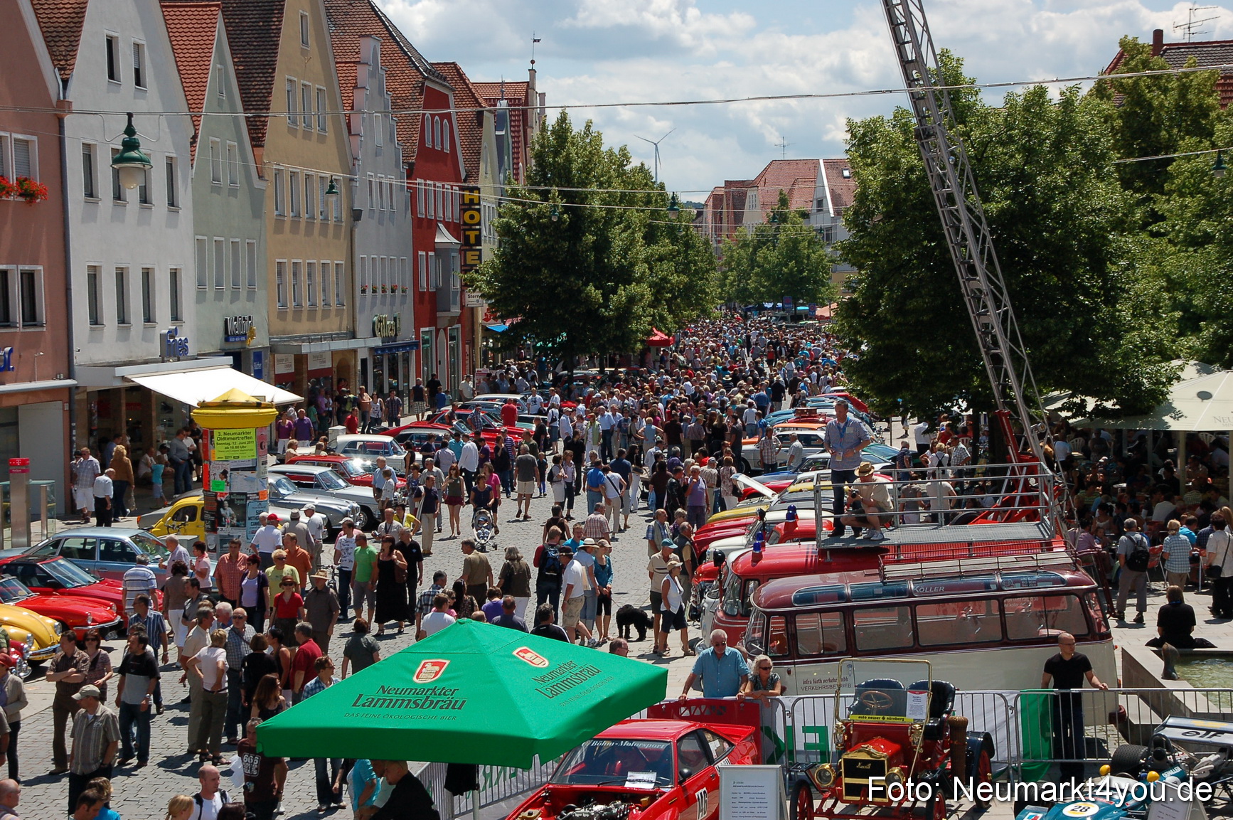 Oldtimertreffen Ausstellung Neumarkt 120611 0117