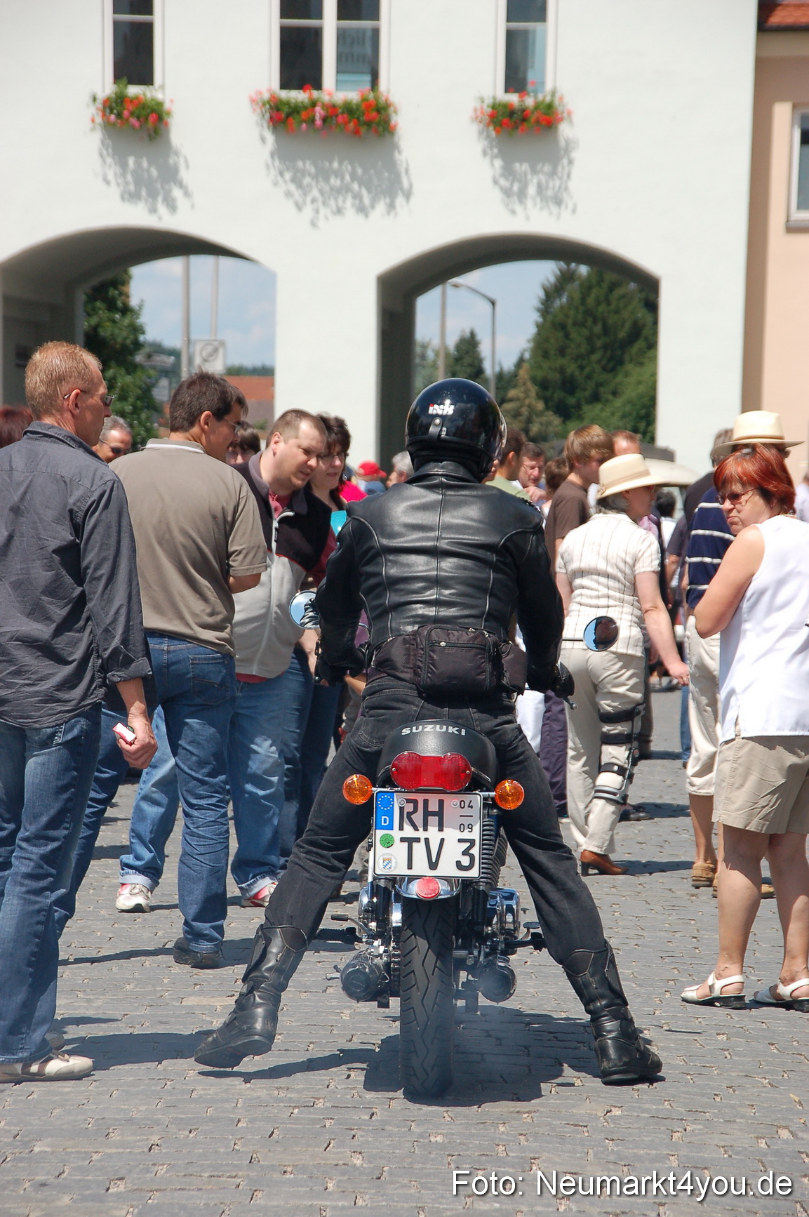 Oldtimertreffen Ausstellung Neumarkt 120611 0140