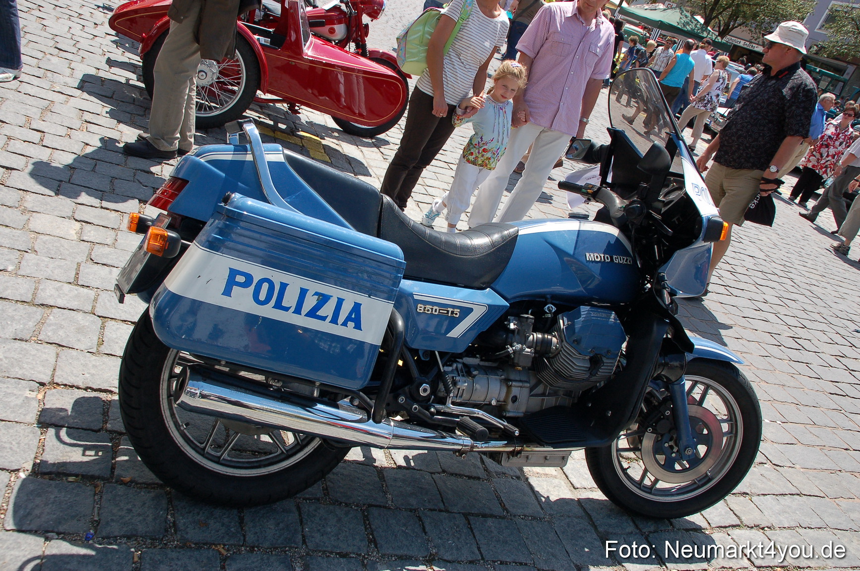 Oldtimertreffen Ausstellung Neumarkt 120611 0145