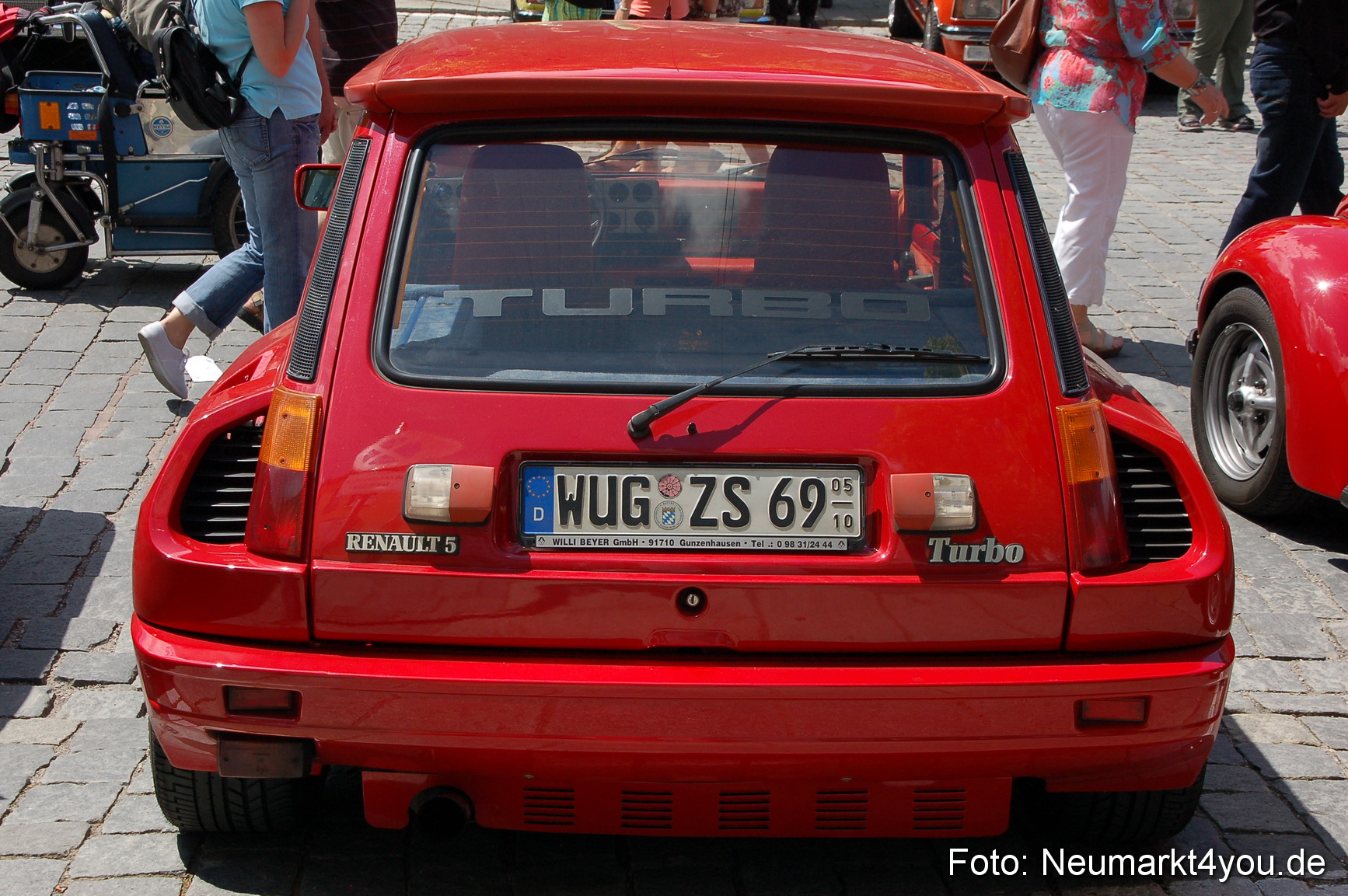 Oldtimertreffen Ausstellung Neumarkt 120611 0148