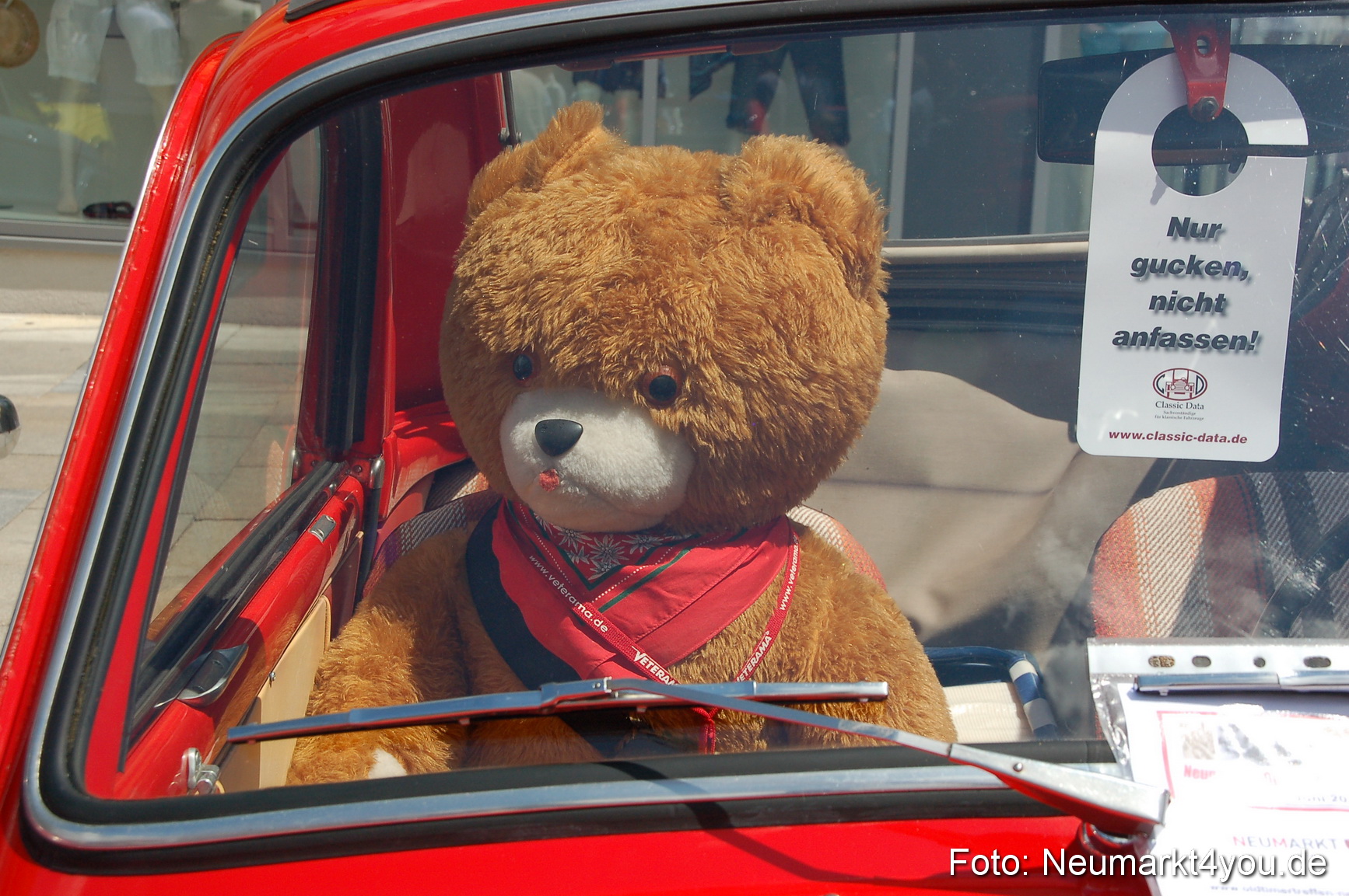Oldtimertreffen Ausstellung Neumarkt 120611 0149
