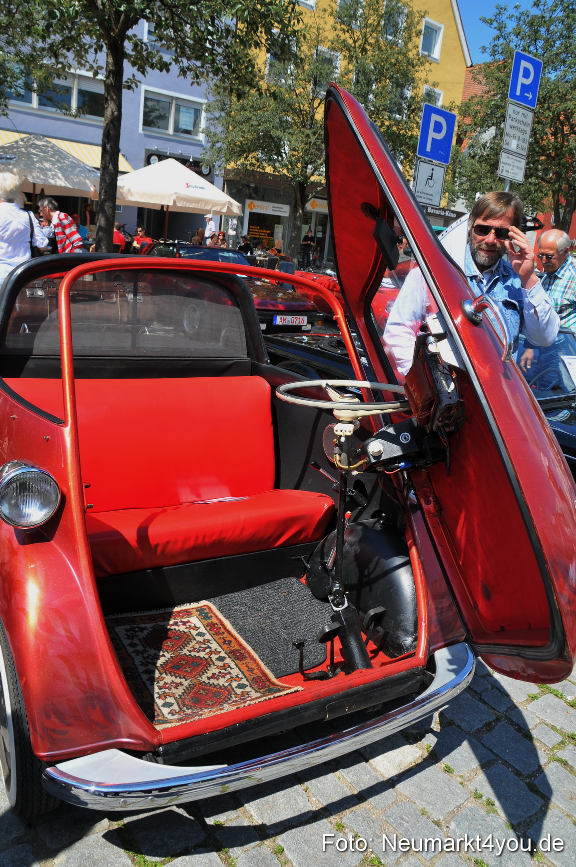 Oldtimertreffen Ausstellung Neumarkt 120611 0165