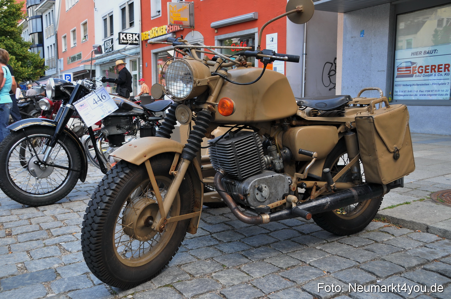 Oldtimertreffen Ausstellung Neumarkt 120611 0214