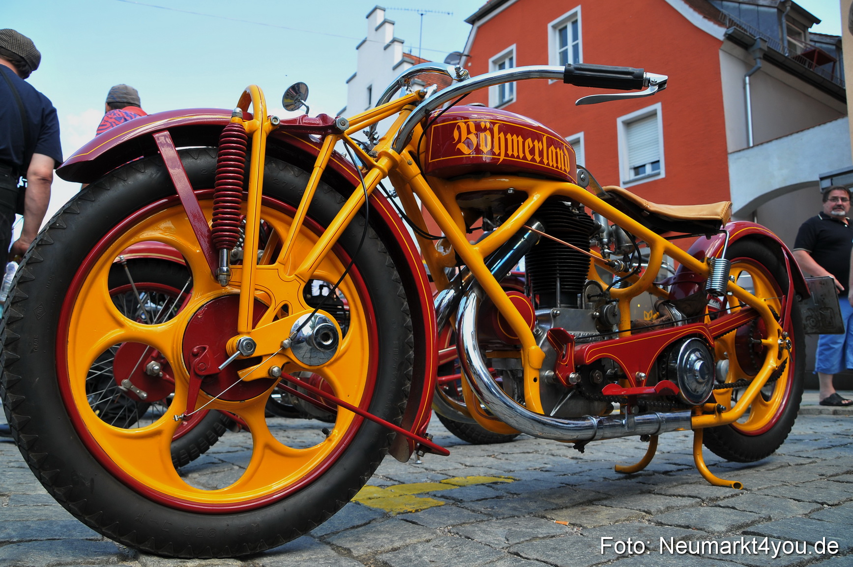 Oldtimertreffen Ausstellung Neumarkt 120611 0215