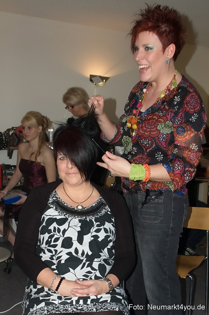 Show 383 061111 0003