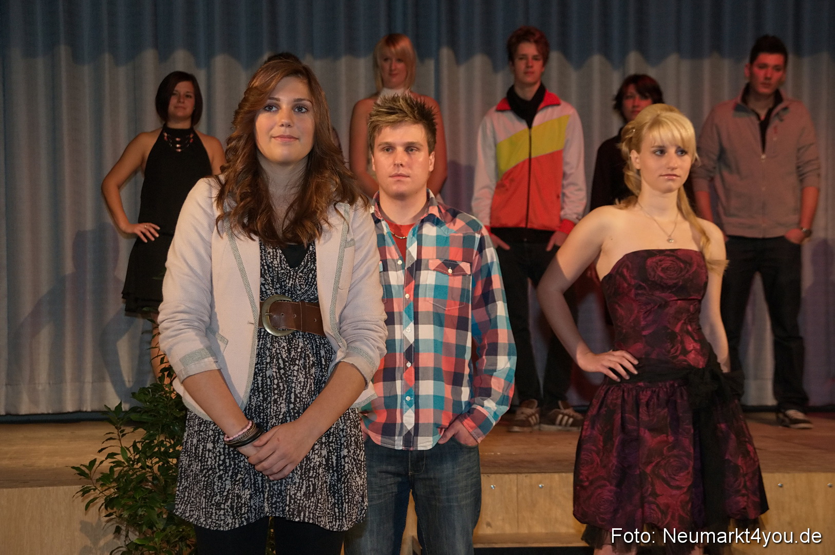 Show 383 061111 0036