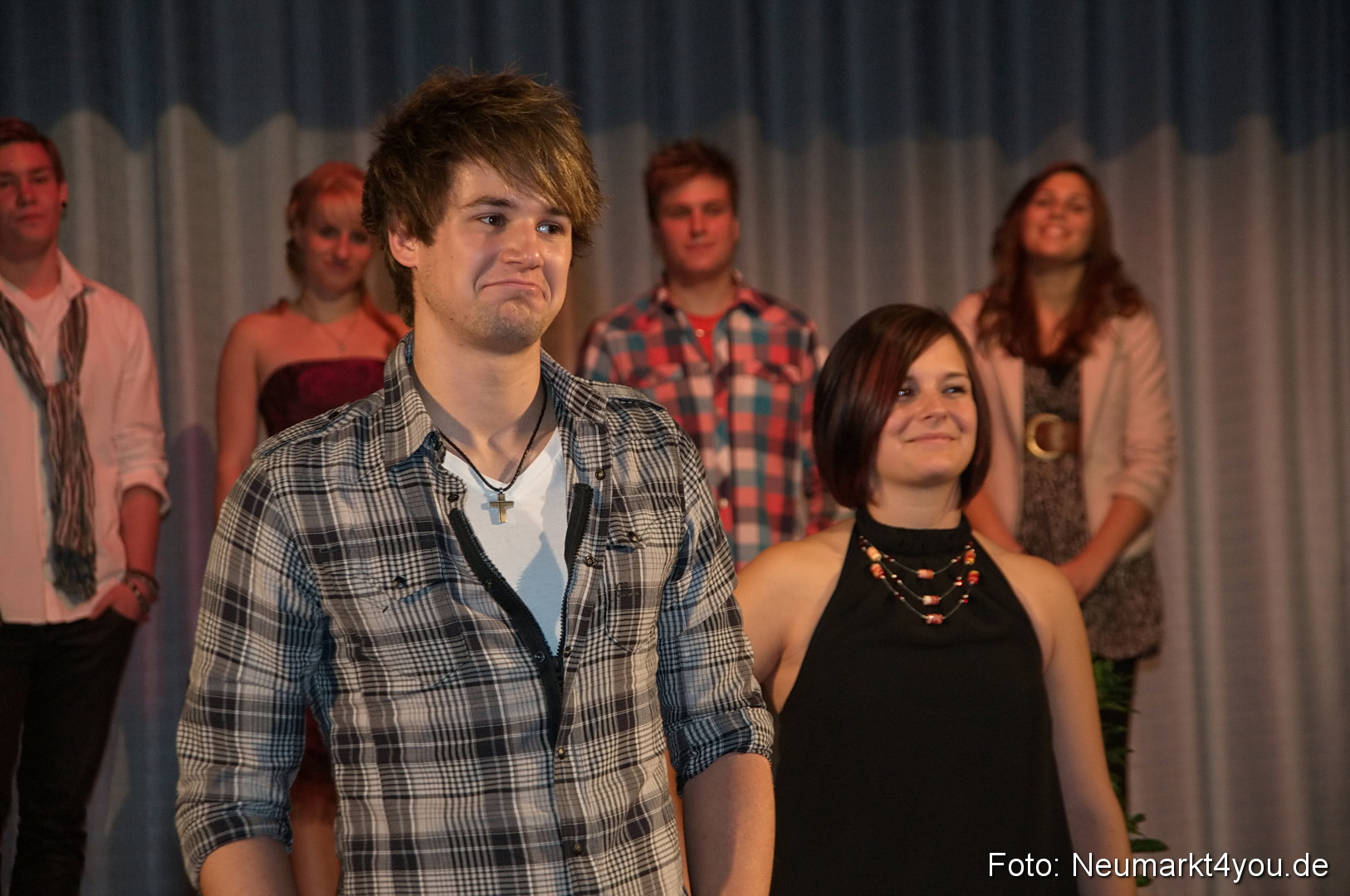 Show 383 061111 0038