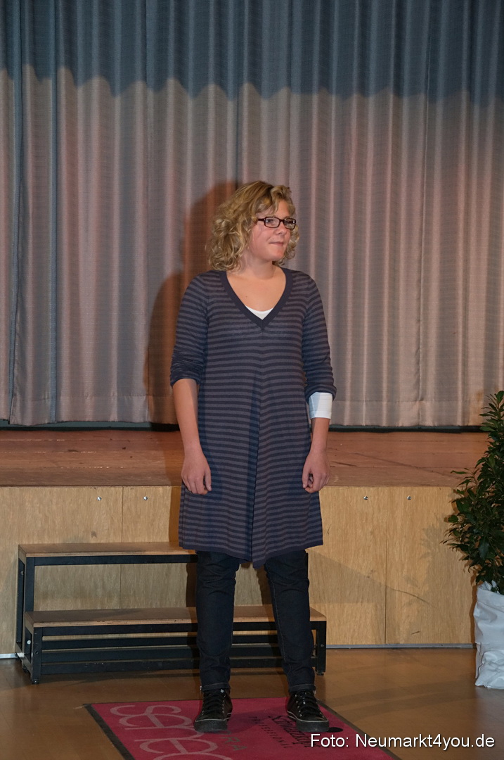 Show 383 061111 0047