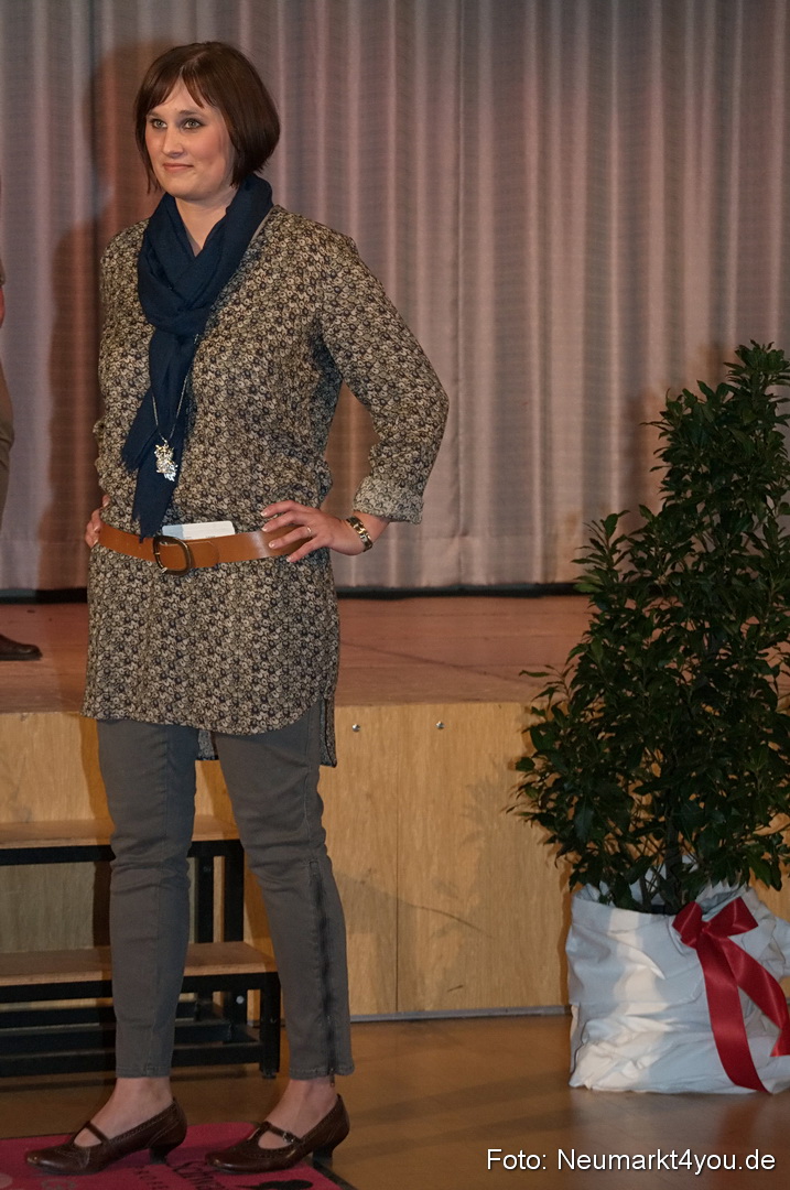 Show 383 061111 0054