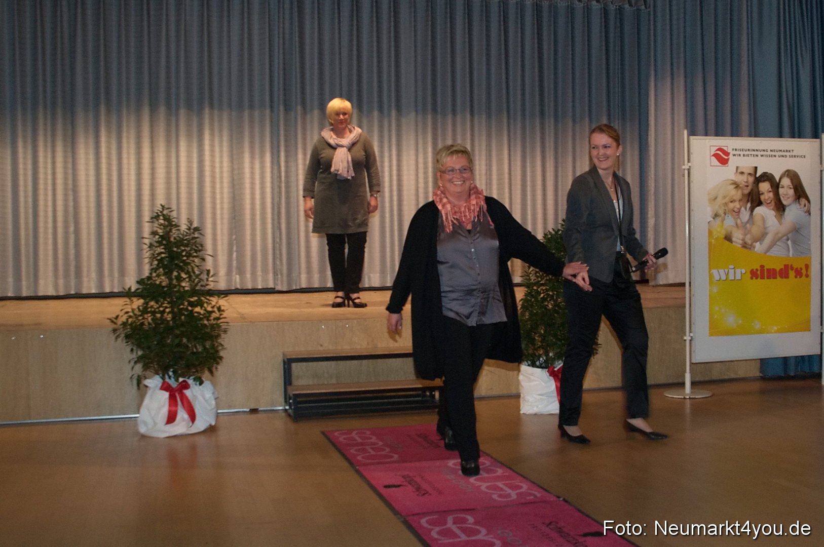 Show 383 061111 0057