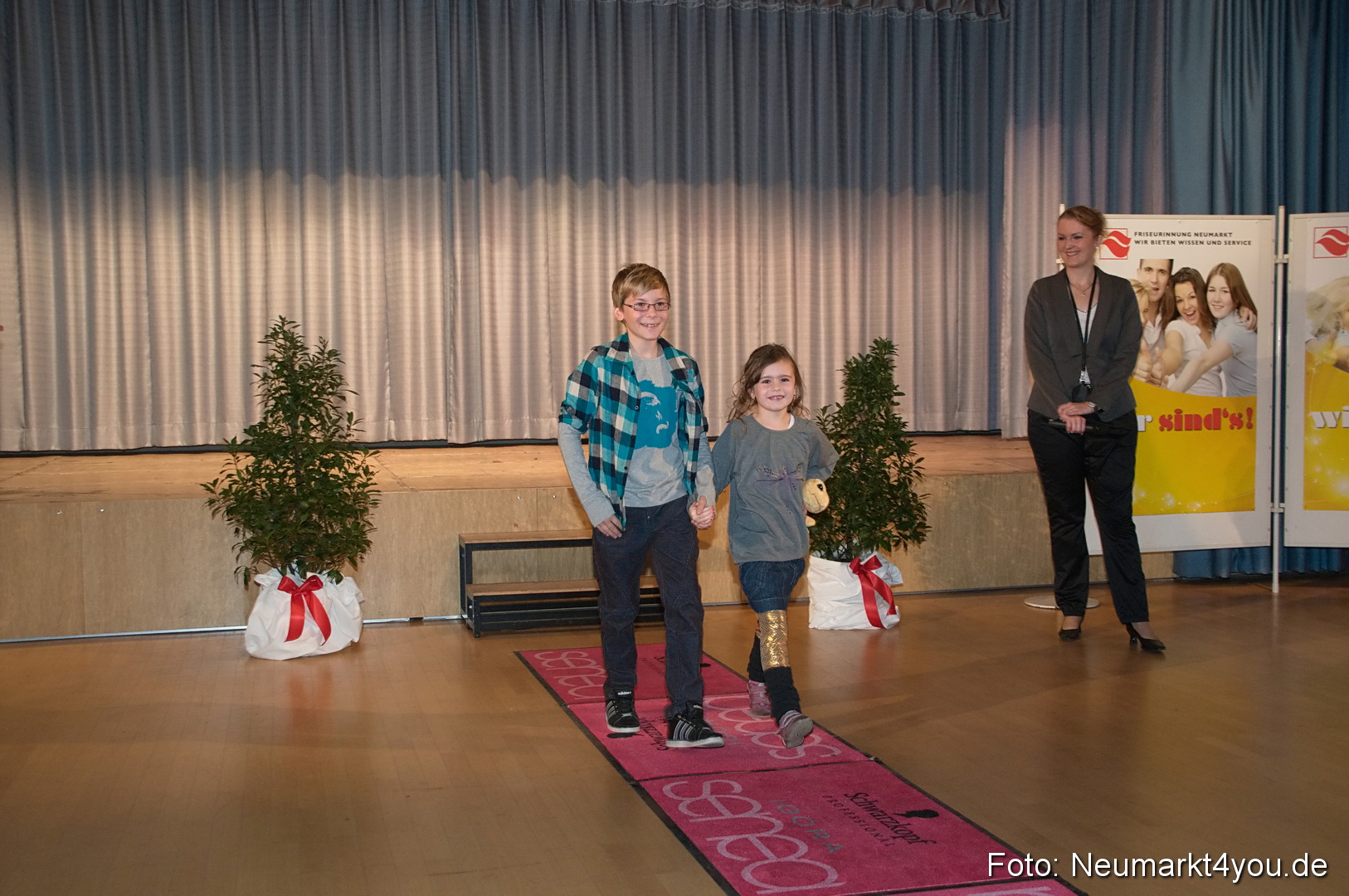 Show 383 061111 0062