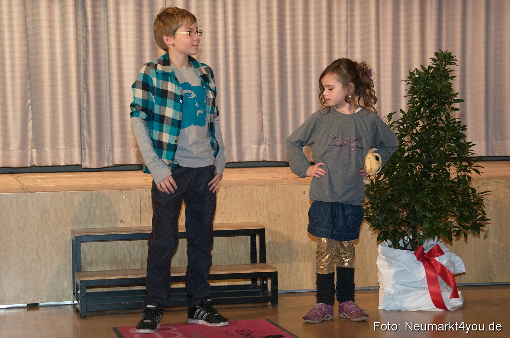 Show 383 061111 0066