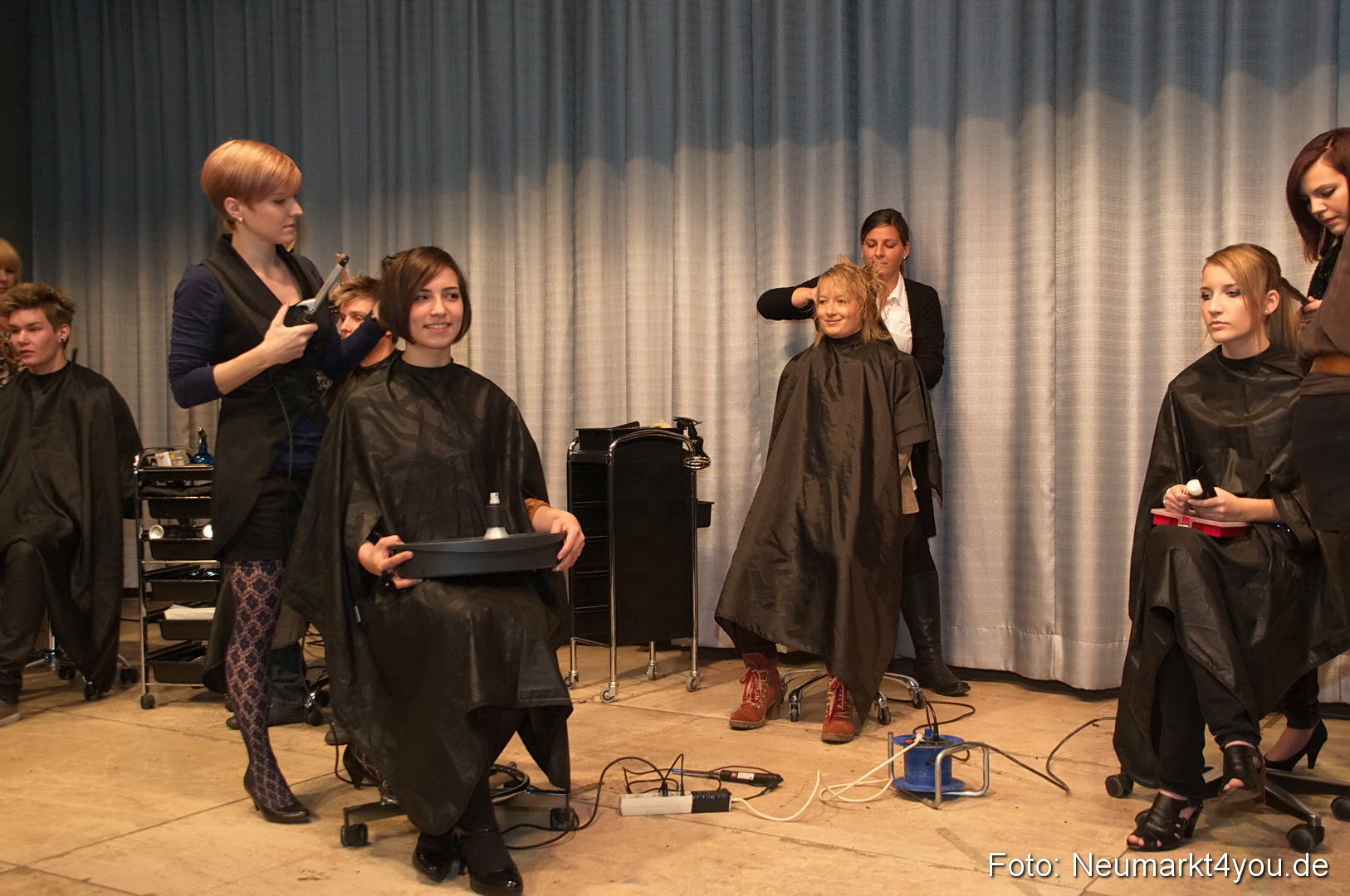 Show 383 061111 0099