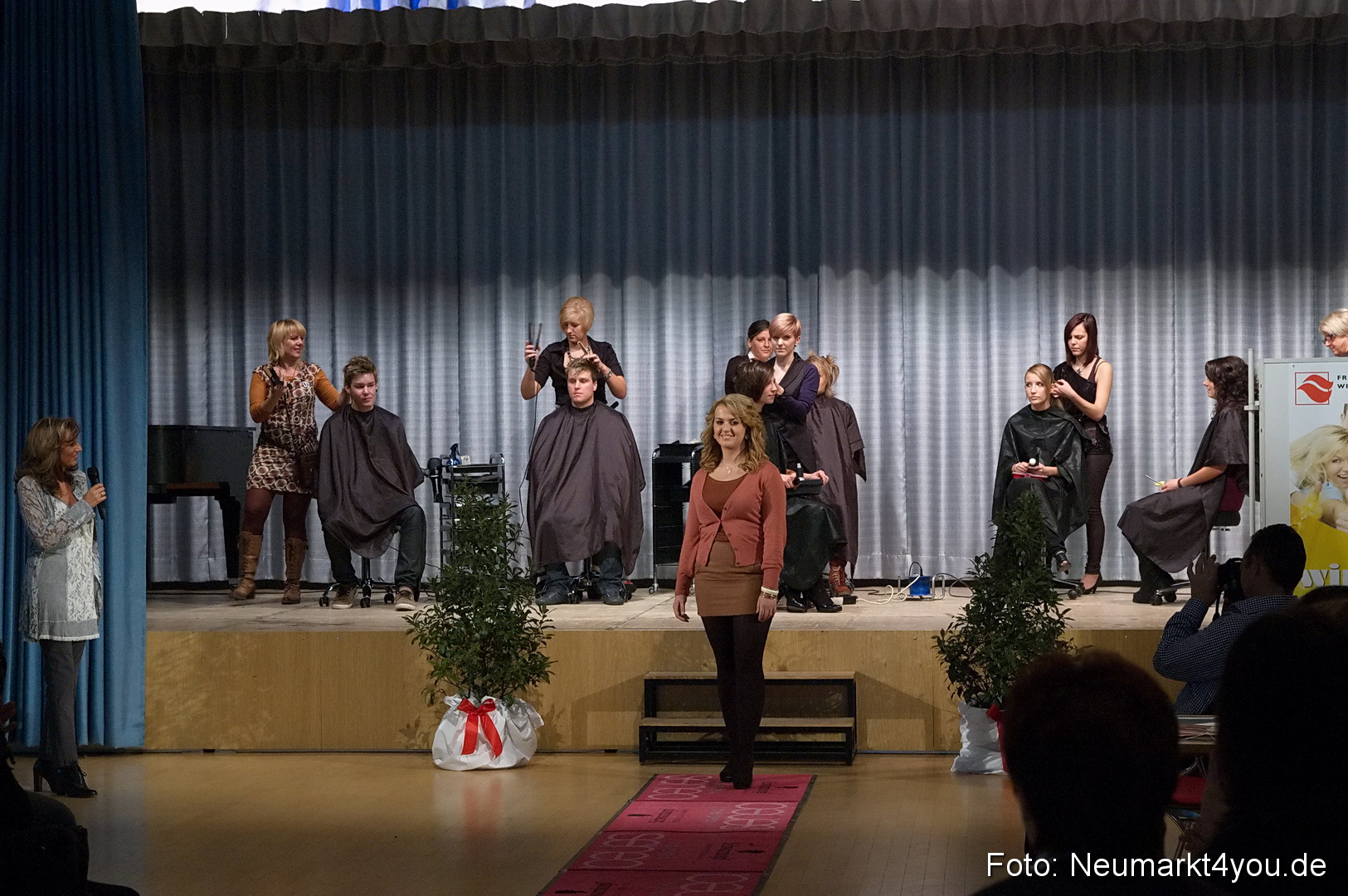 Show 383 061111 0103