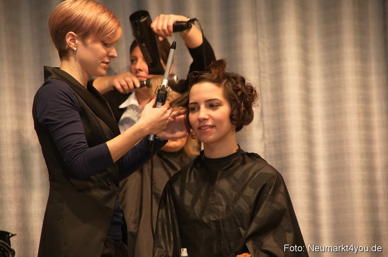 Show 383 061111 0106