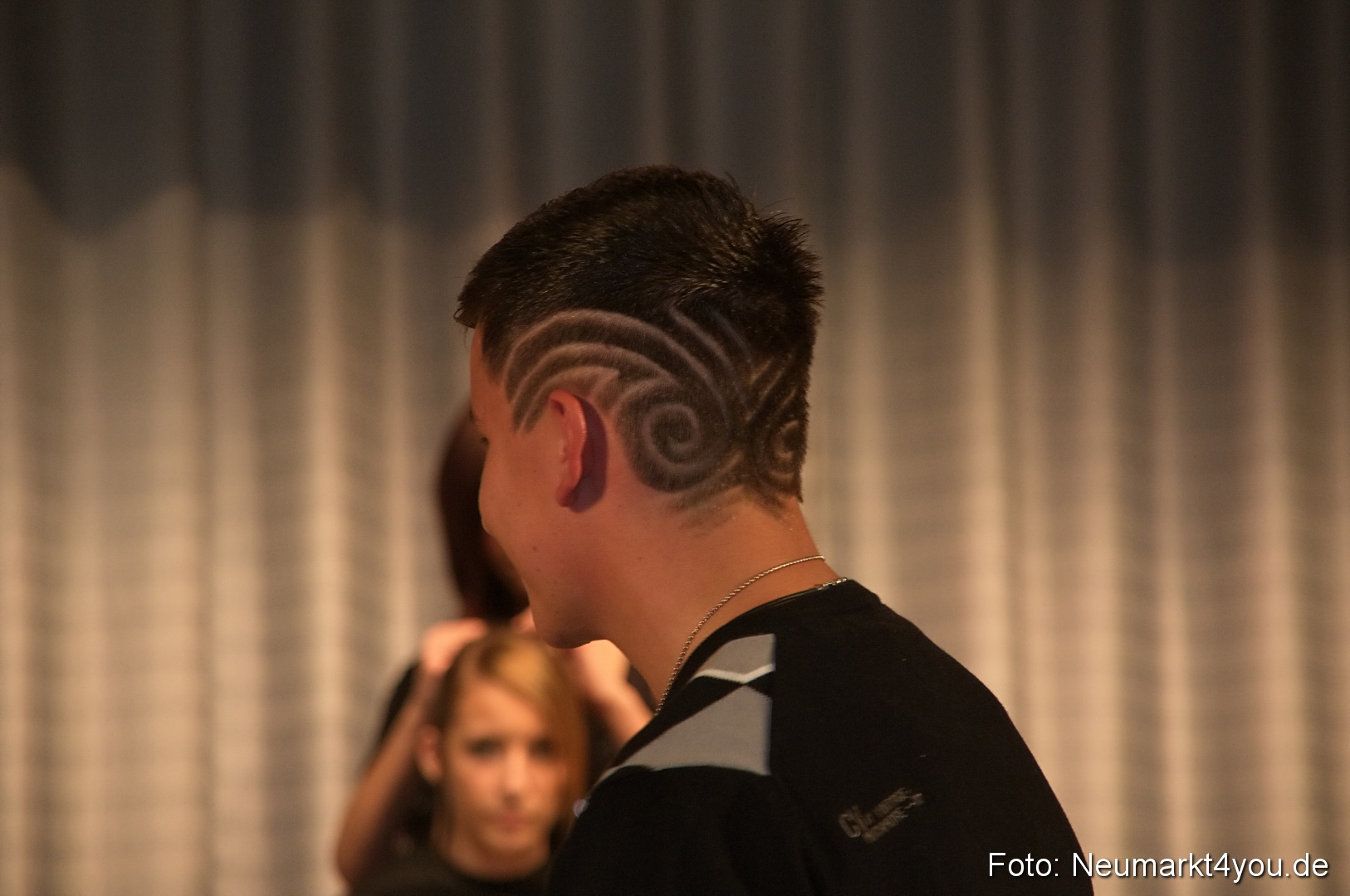 Show 383 061111 0108