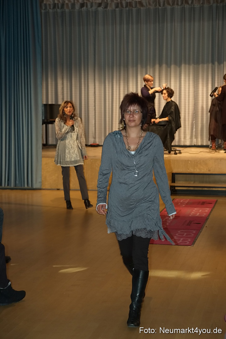 Show 383 061111 0114