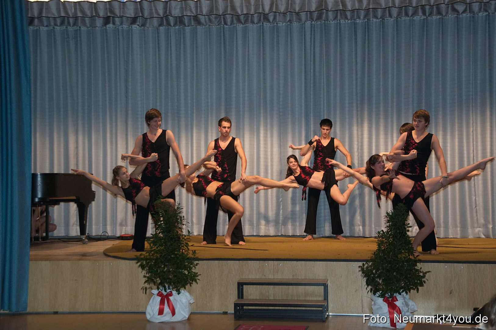 Show 383 061111 0120