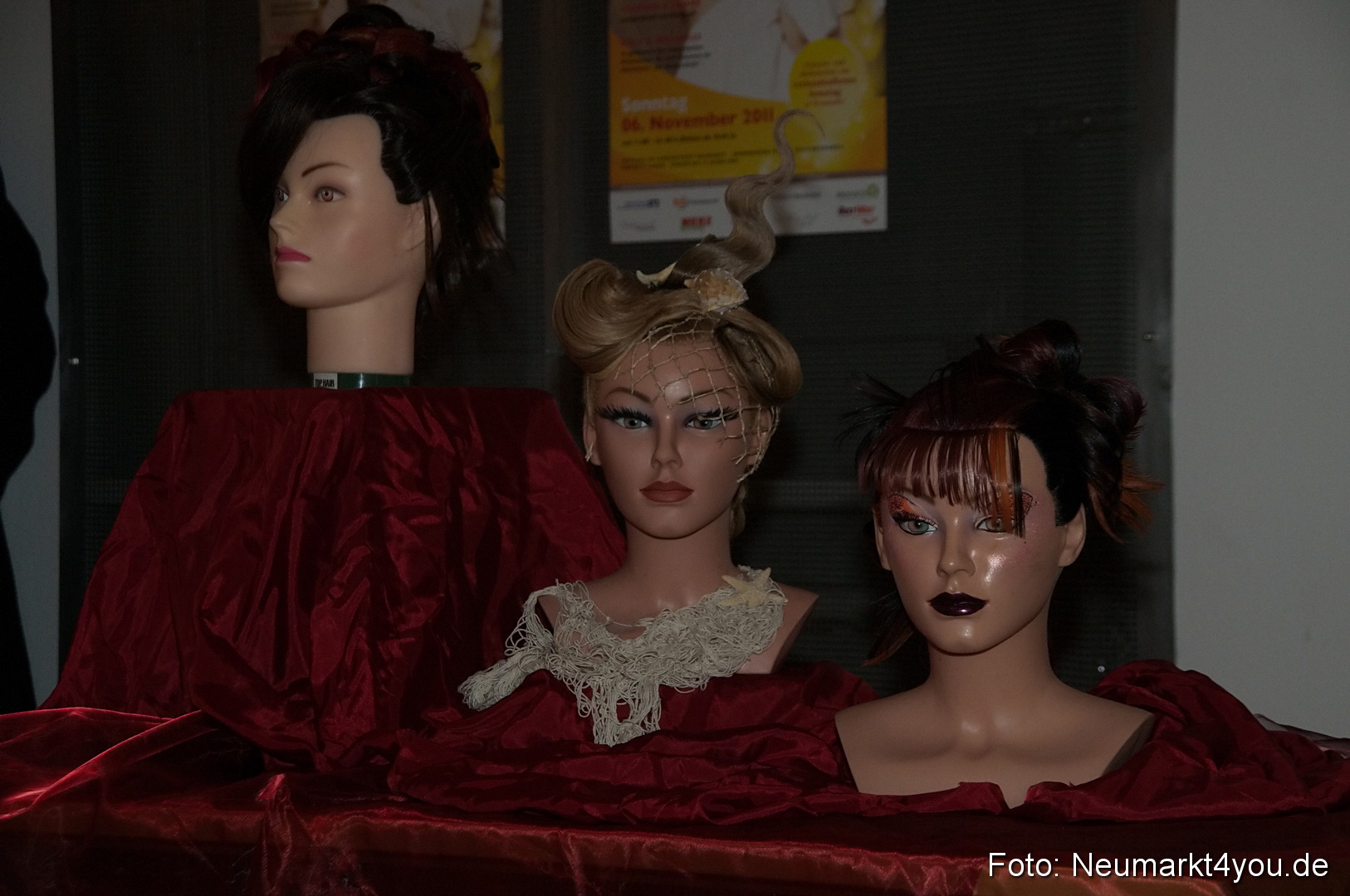 Show 383 061111 0124