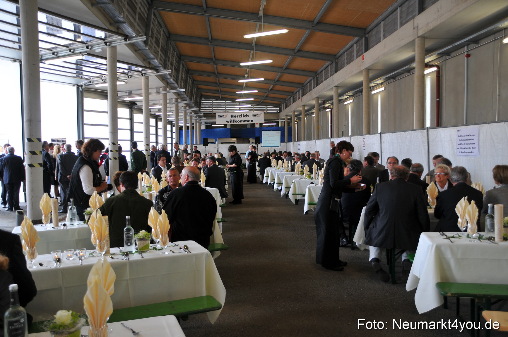 Einweihung Stadtwerke Neumarkt 230711 0033