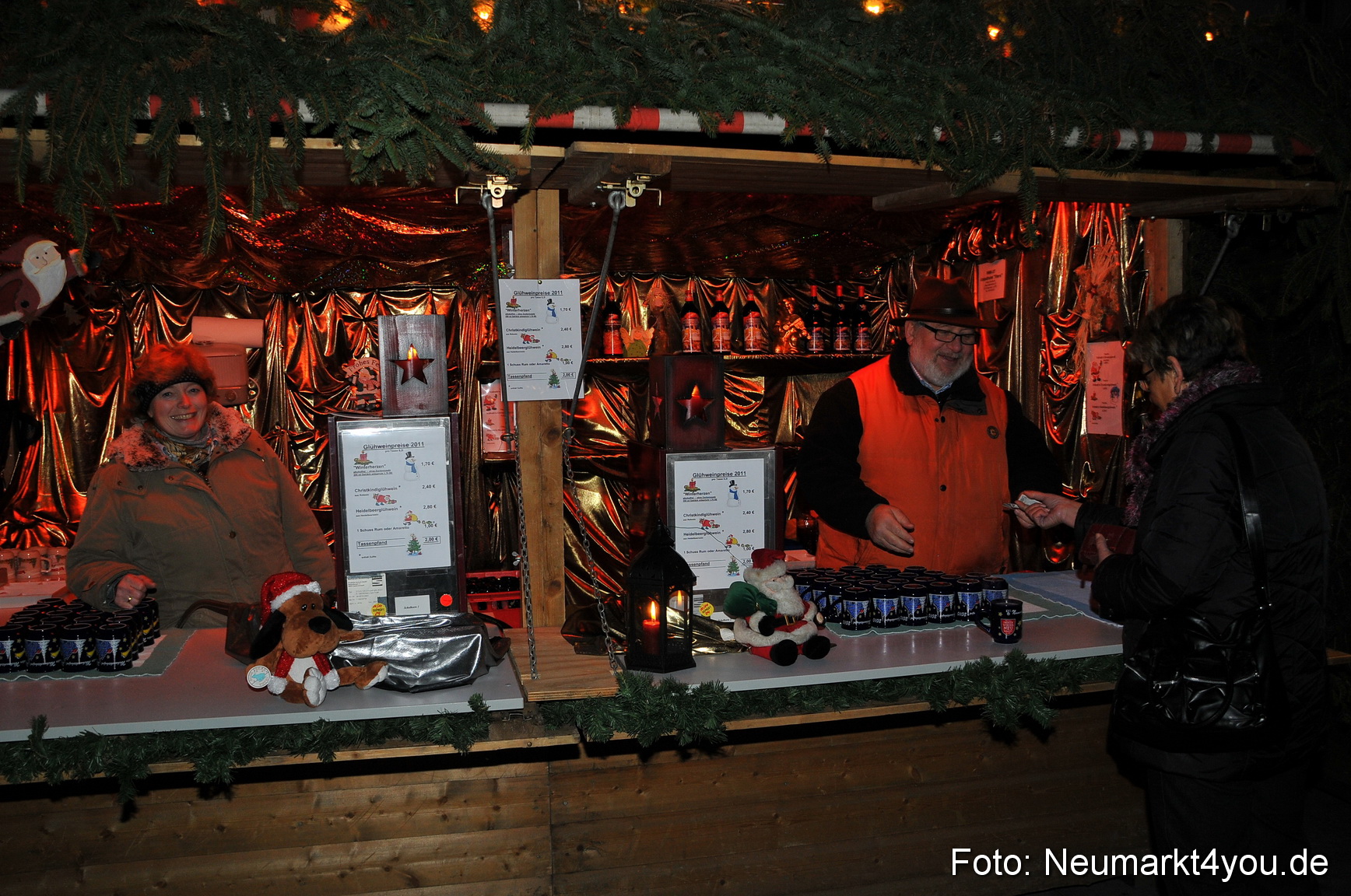 Weihnachtsmarkt Neumarkt 241111 0004