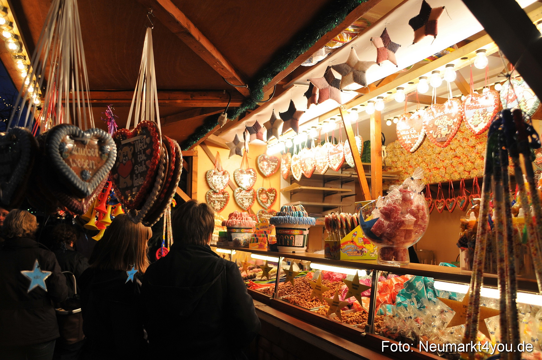 Weihnachtsmarkt Neumarkt 241111 0007