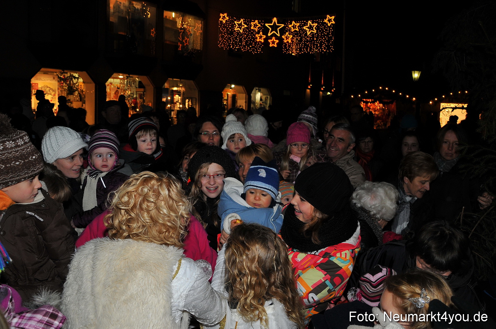 Weihnachtsmarkt Neumarkt 241111 0026