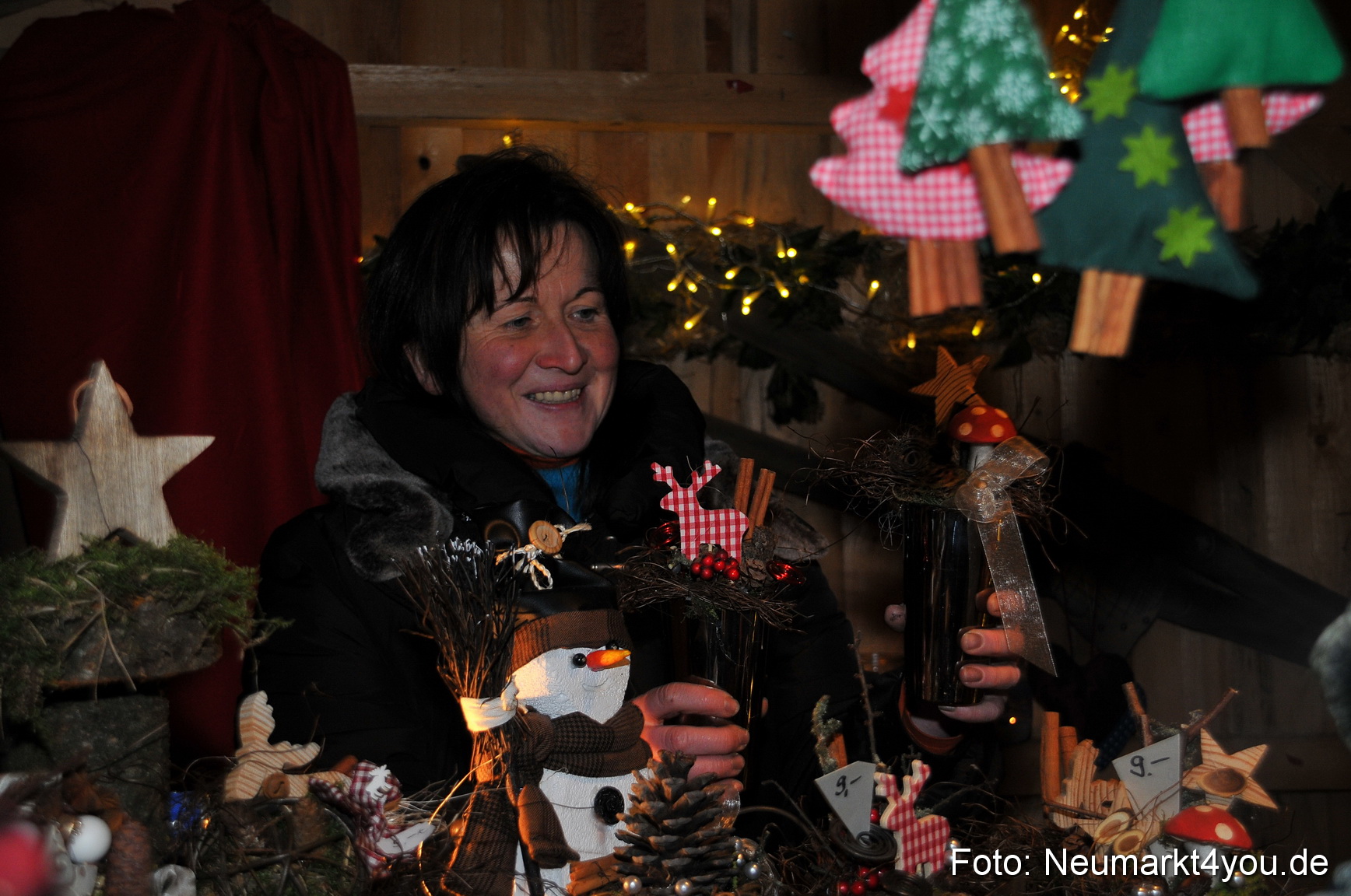 Weihnachtsmarkt Neumarkt 241111 0036