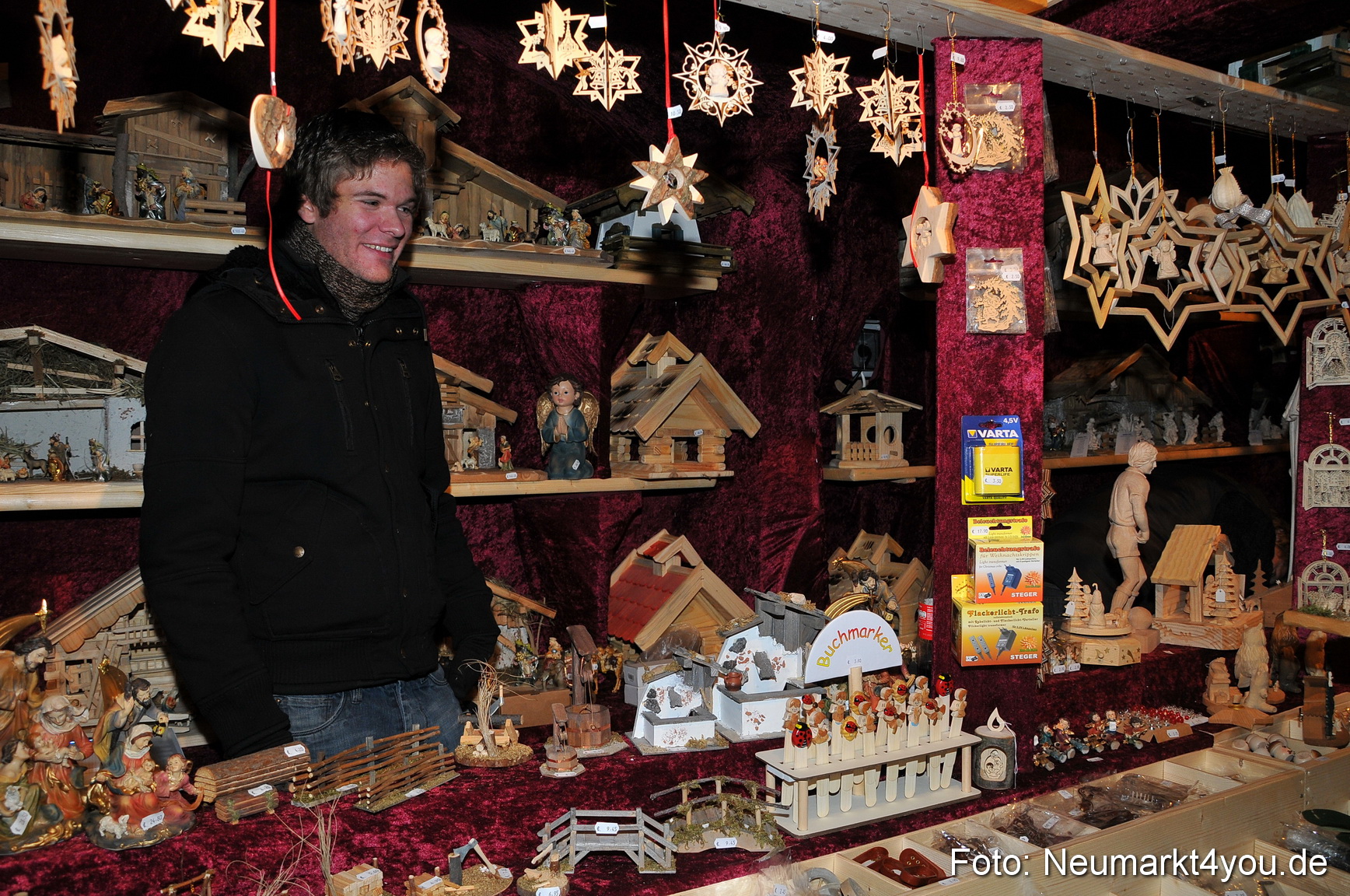 Weihnachtsmarkt Neumarkt 241111 0043