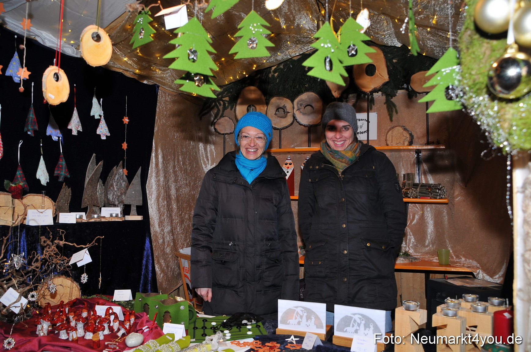 Weihnachtsmarkt Neumarkt 241111 0044