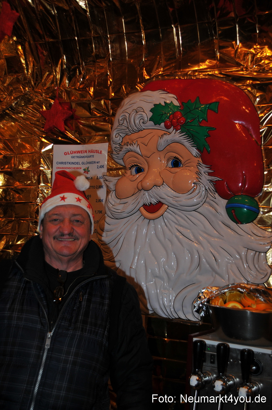 Weihnachtsmarkt Neumarkt 241111 0057