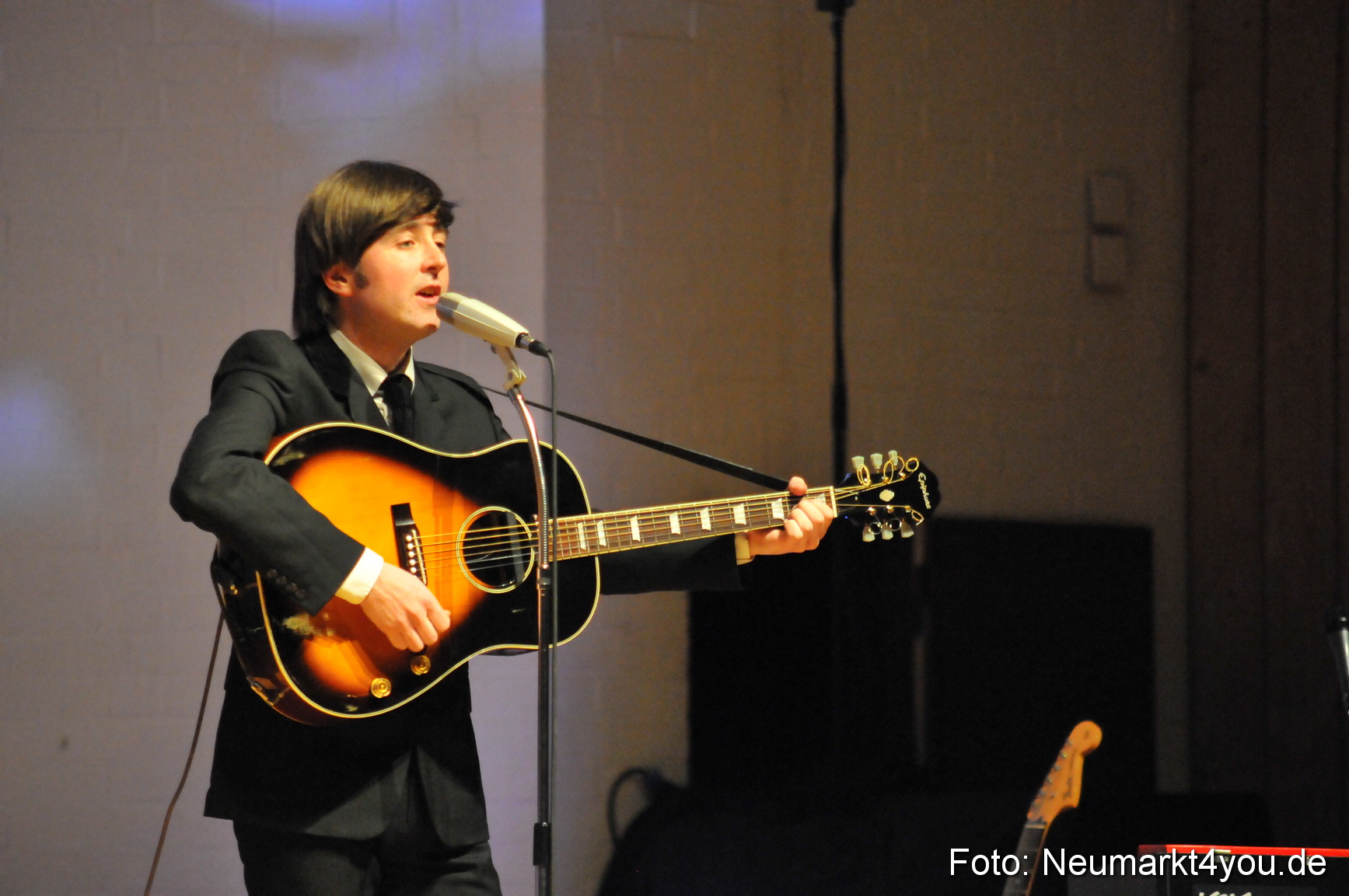 The Cavern Beatles 040211 0021