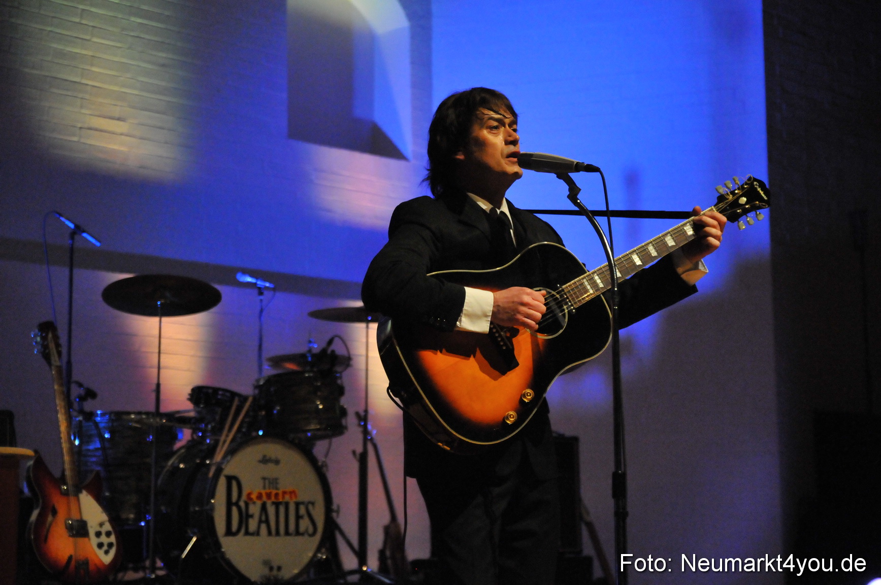 The Cavern Beatles 040211 0027