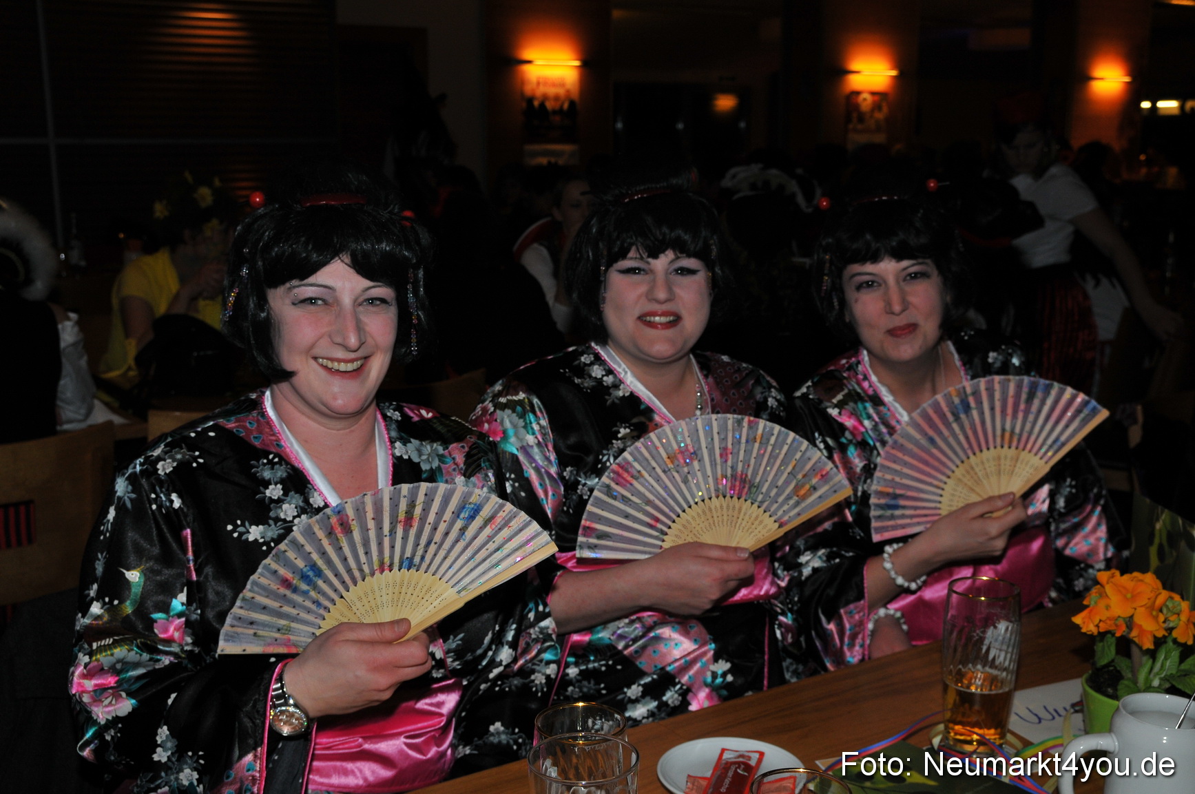 Weiberfasching Neumarkt 160212 0010