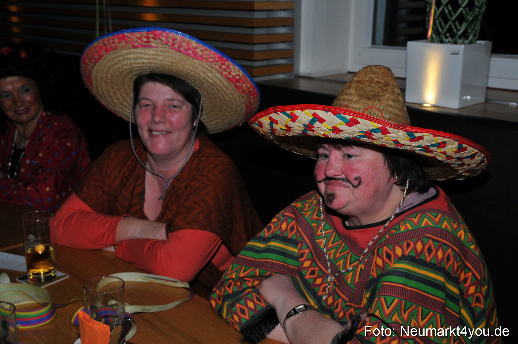 Weiberfasching Neumarkt 160212 0011