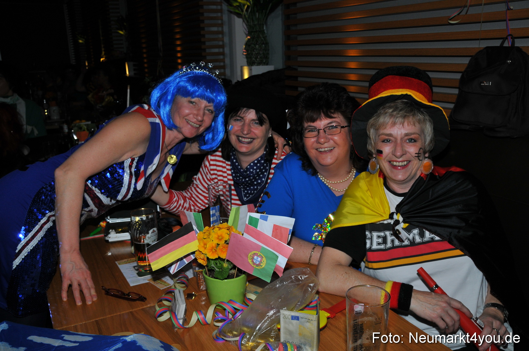 Weiberfasching Neumarkt 160212 0013