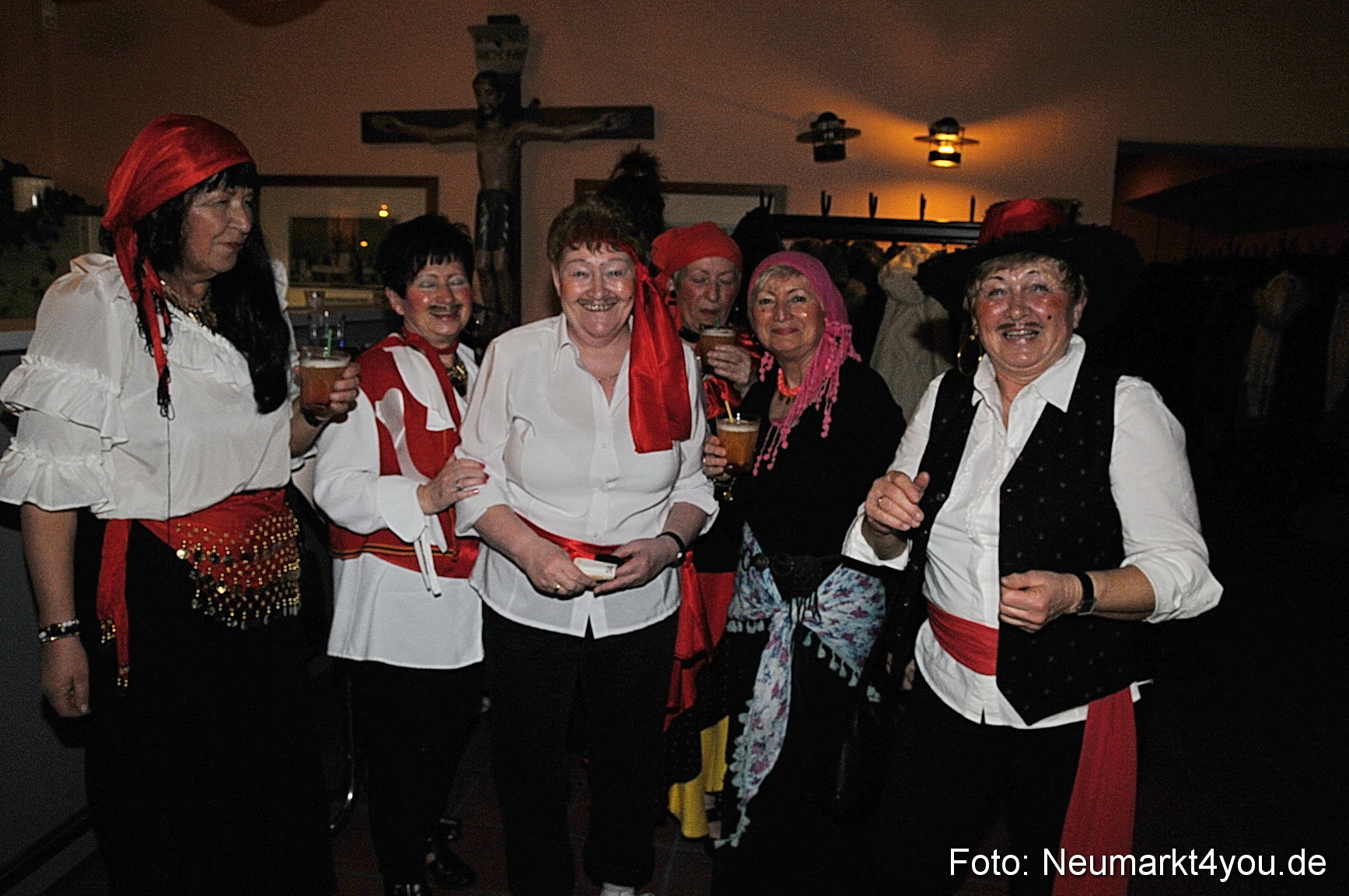 Weiberfasching Neumarkt 160212 0031