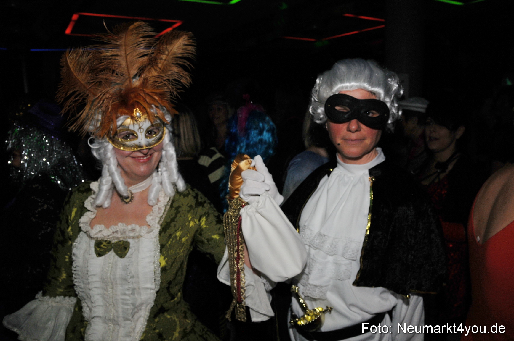 Weiberfasching Neumarkt 160212 0043