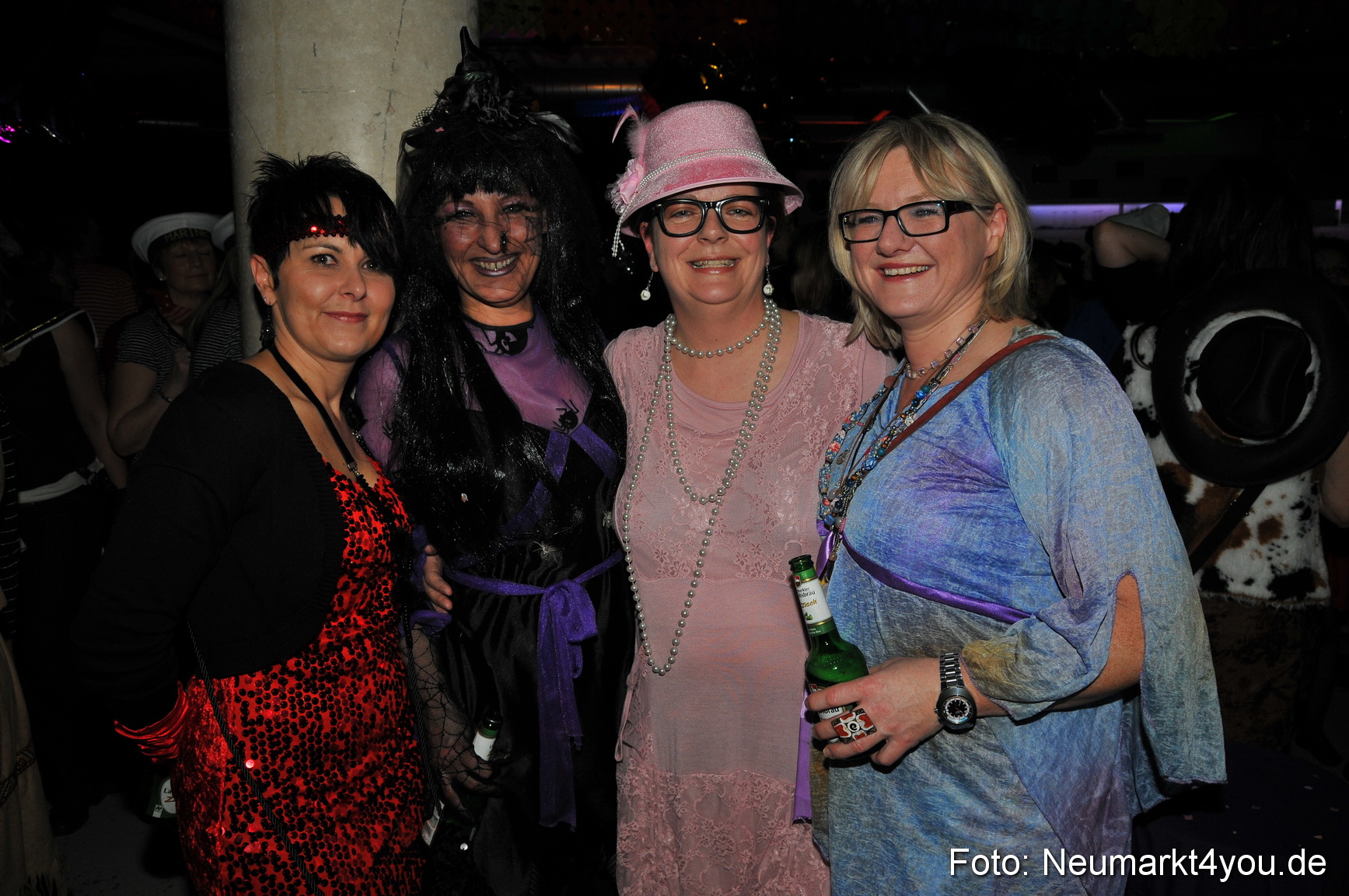 Weiberfasching Neumarkt 160212 0045