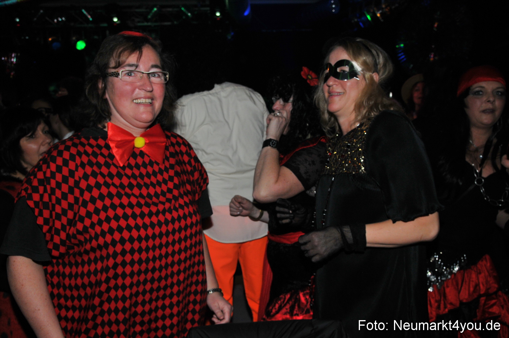 Weiberfasching Neumarkt 160212 0048