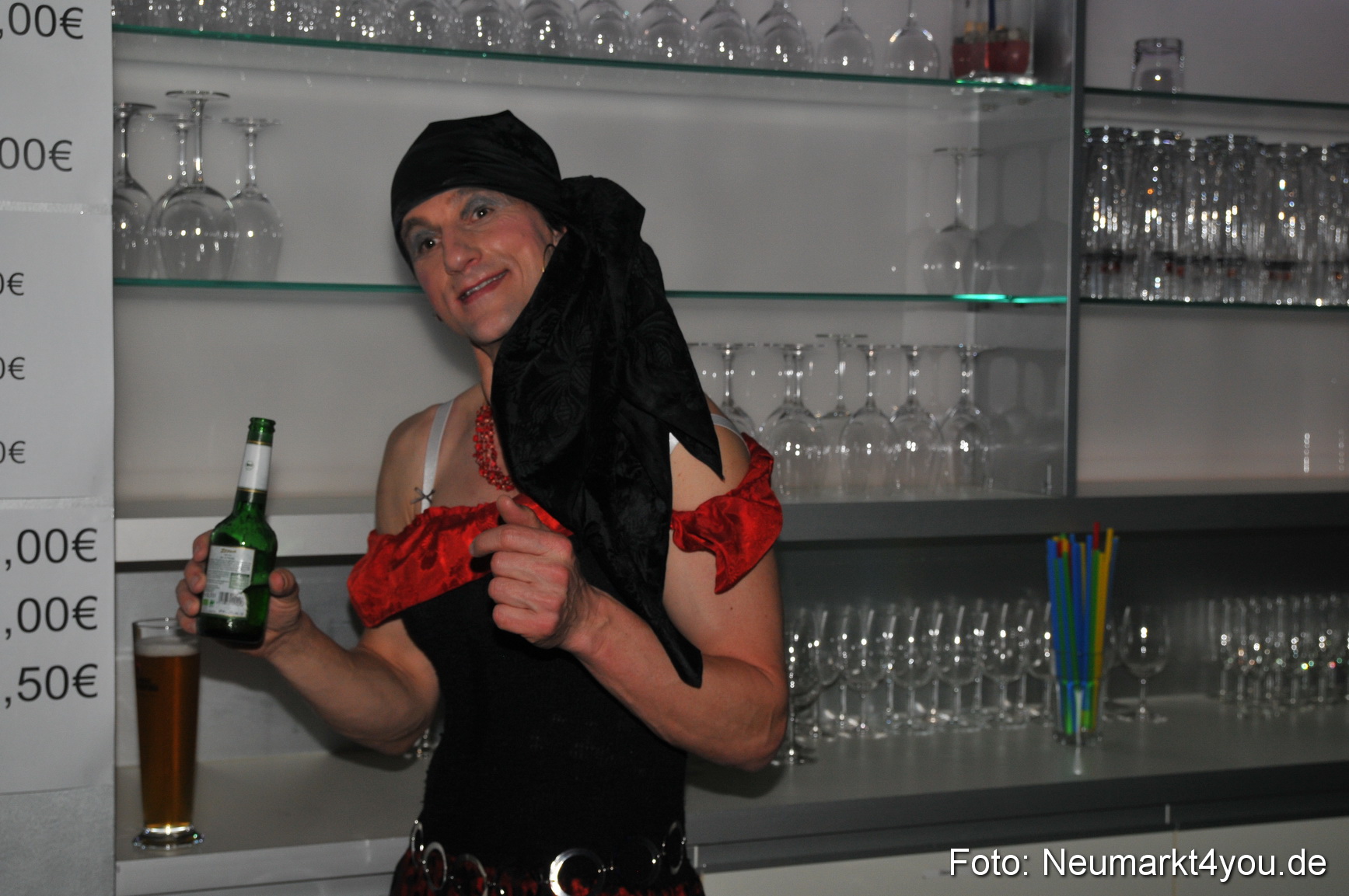 Weiberfasching Neumarkt 160212 0049