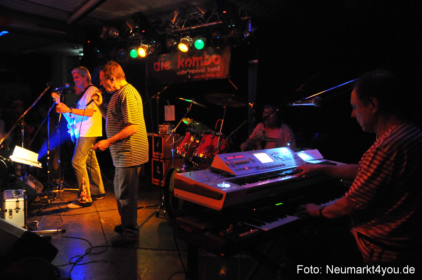 Weiberfasching Neumarkt 160212 0055