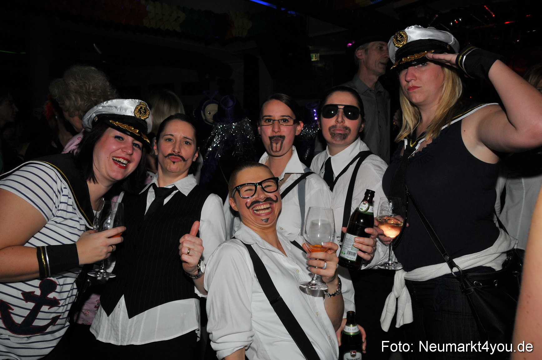 Weiberfasching Neumarkt 160212 0061