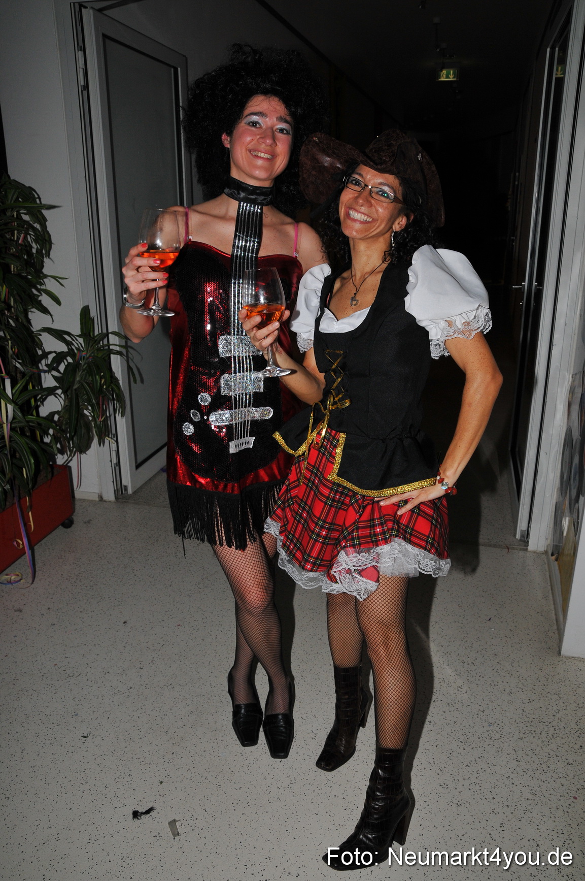 Weiberfasching Neumarkt 160212 0064