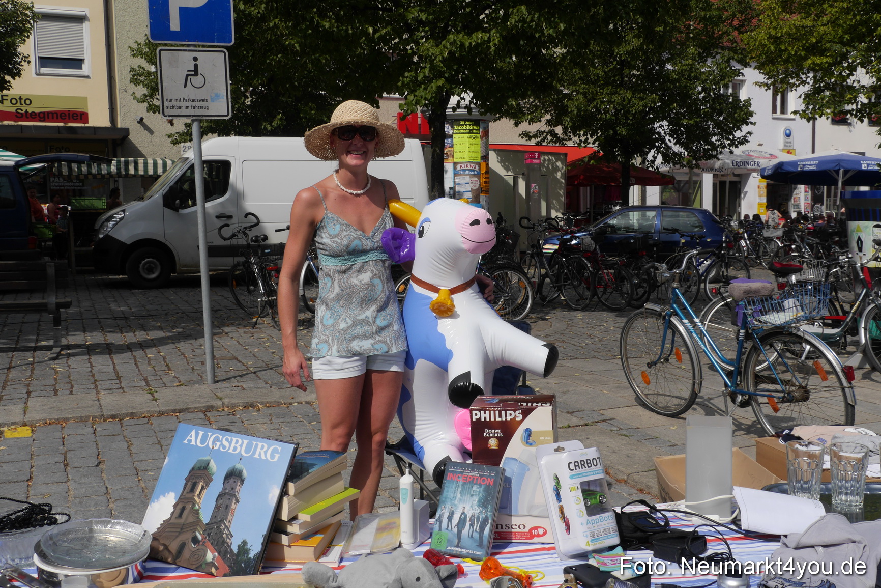 Altstadt Flohmarkt Neumarkt 030813 0008