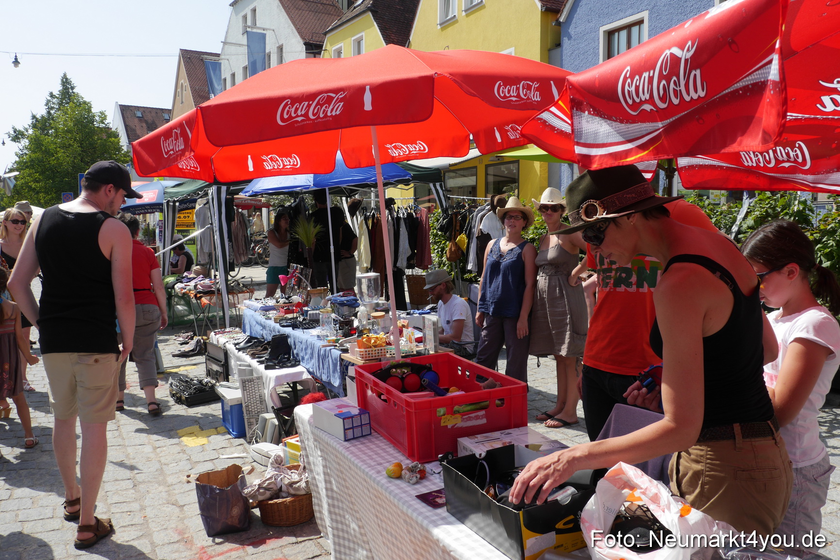 Altstadt Flohmarkt Neumarkt 030813 0024
