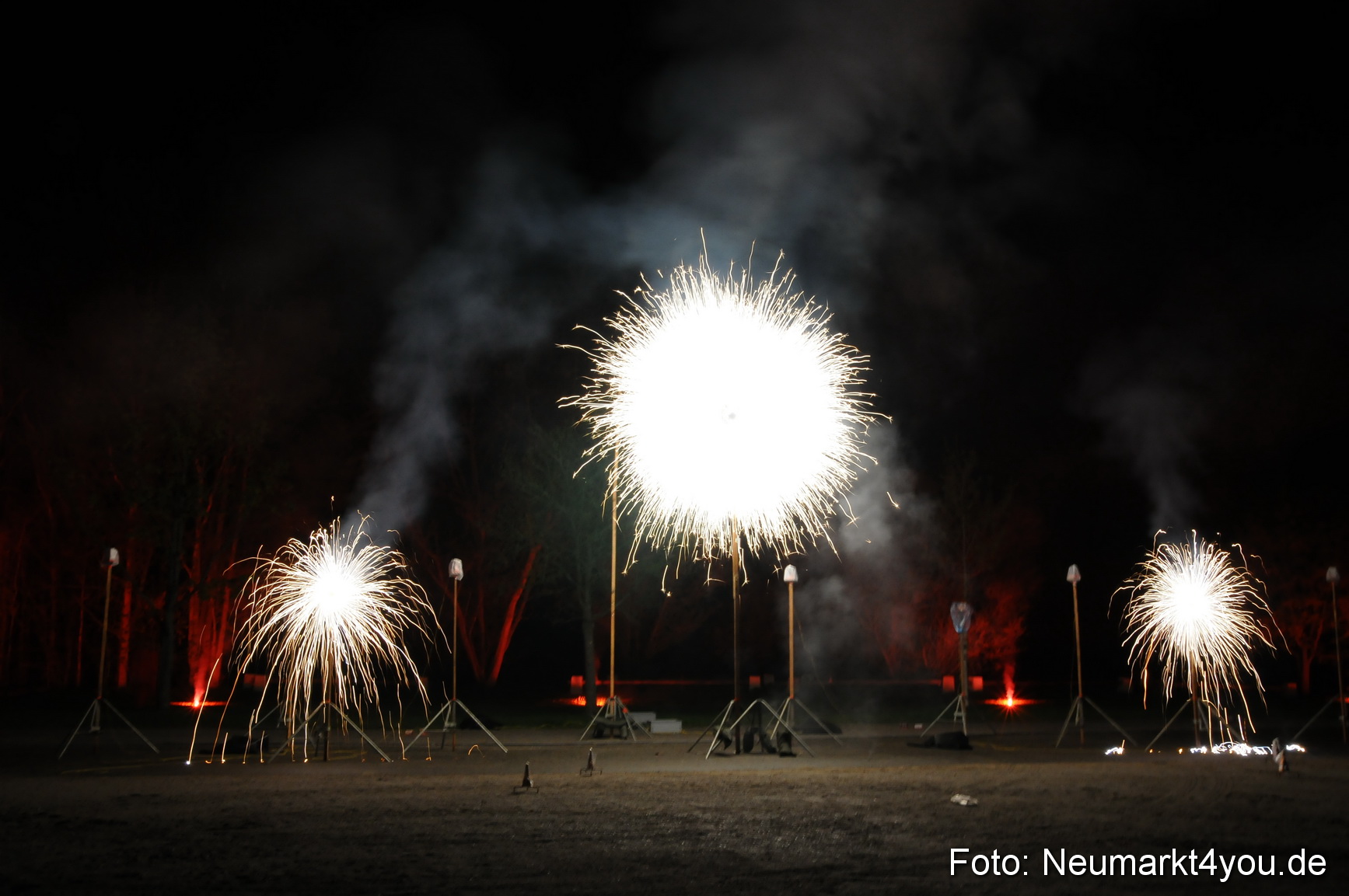 Musikfeuerwerk Frühlingsfest 290413 0001